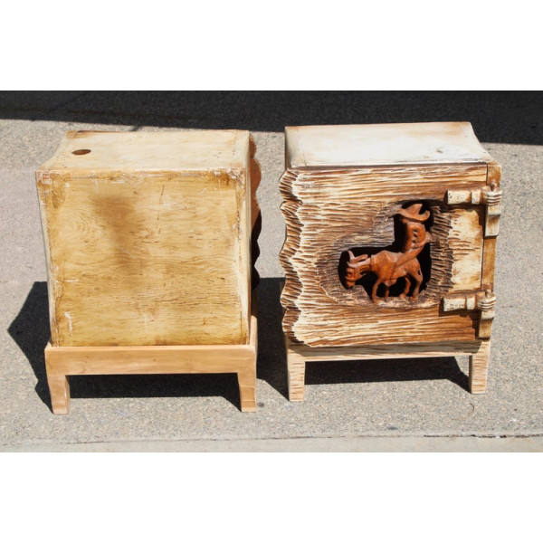 Pair_of_Dr._Harley_Niblack_(1894-1966)_Side_Tables slide2