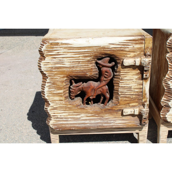 Pair_of_Dr._Harley_Niblack_(1894-1966)_Side_Tables slide3